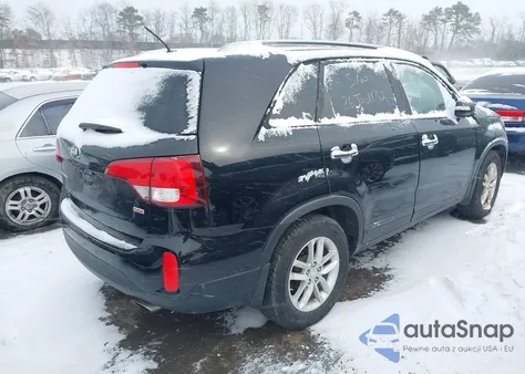 2015 Kia Sorento Lx V6 z USA, uszkodzony, nr VIN 5XYKT4A78FG581897